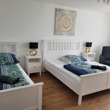 Ferienwohnung Anna Oftersheim Schwetzingen Hockenheim 3 Zimmer Mit Balkon ภายนอก รูปภาพ