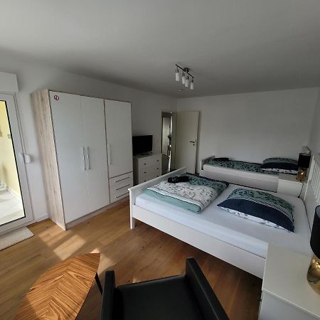 Ferienwohnung Anna Oftersheim Schwetzingen Hockenheim 3 Zimmer Mit Balkon ภายนอก รูปภาพ