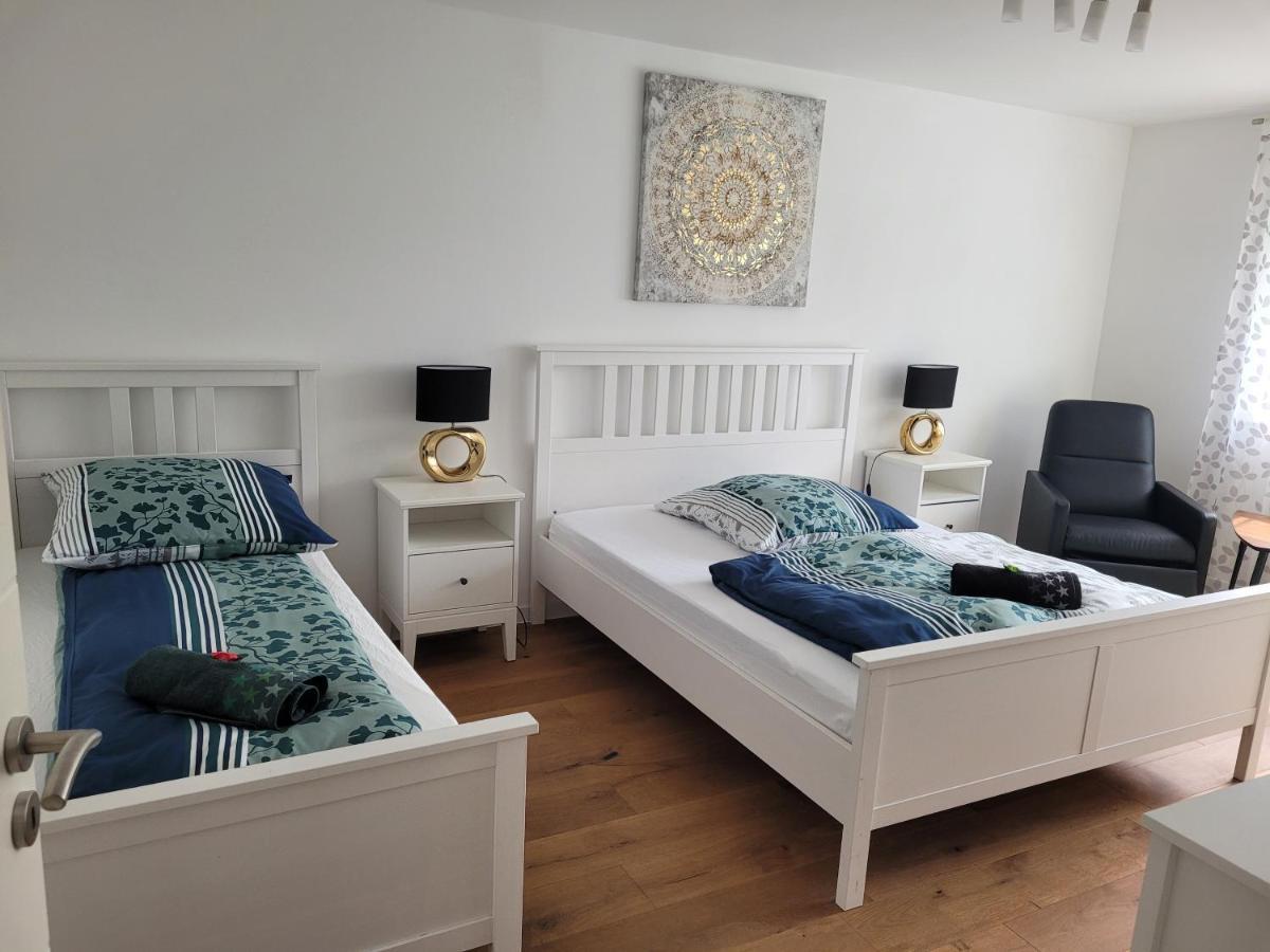 Ferienwohnung Anna Oftersheim Schwetzingen Hockenheim 3 Zimmer Mit Balkon ภายนอก รูปภาพ
